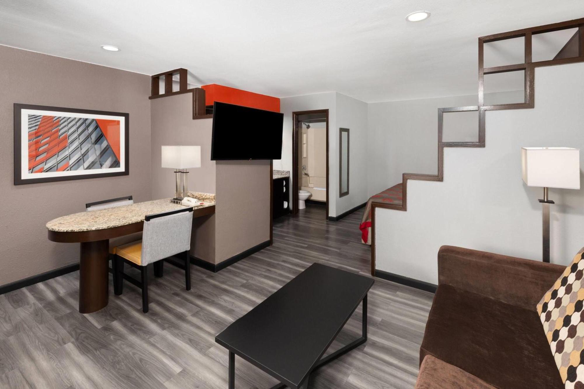 Ramada By Wyndham Hotel